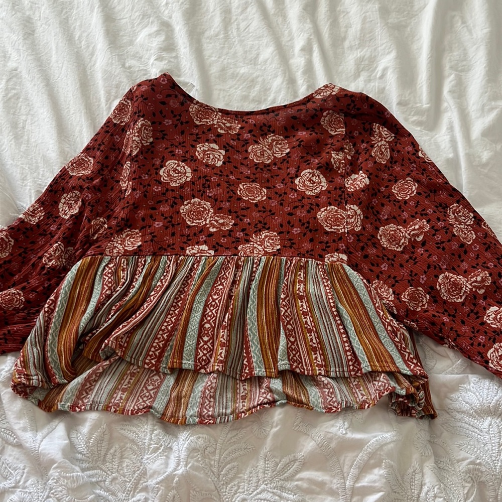 floral and striped pattern top